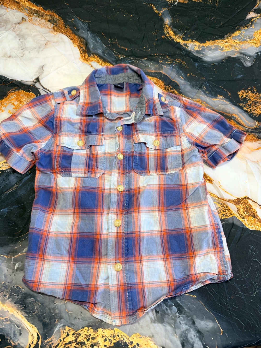 GapsKids button shirt size 4 toddler
